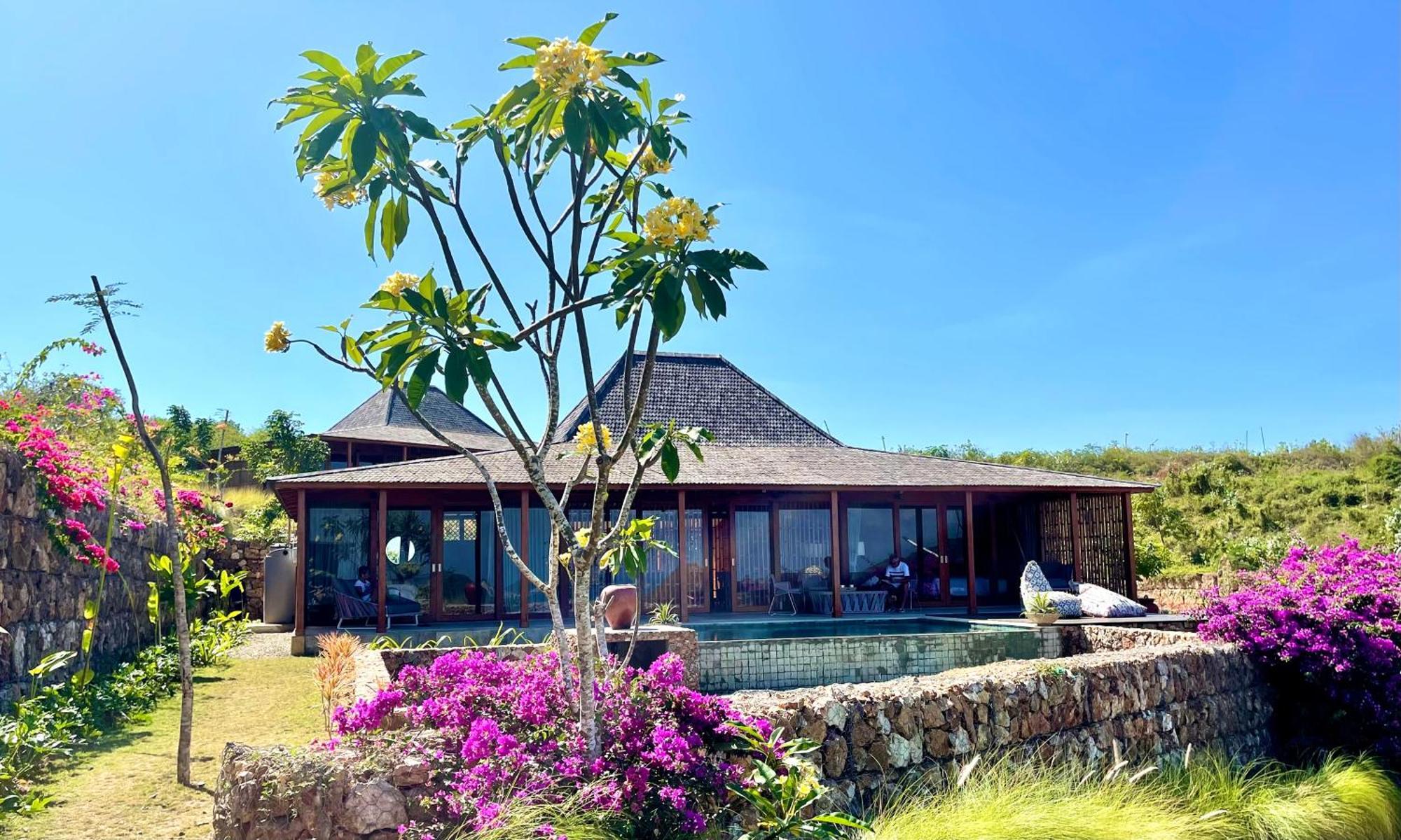 Lobster Bay Lombok Hotel Awang Exterior photo